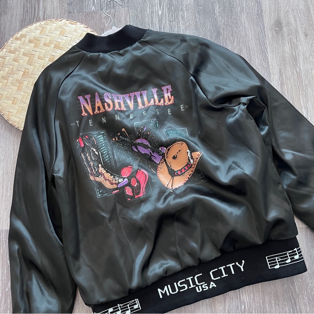 Vintage 80’s Nashville Tennessee satin bomber‎ jacket - Picture 10 of 12
